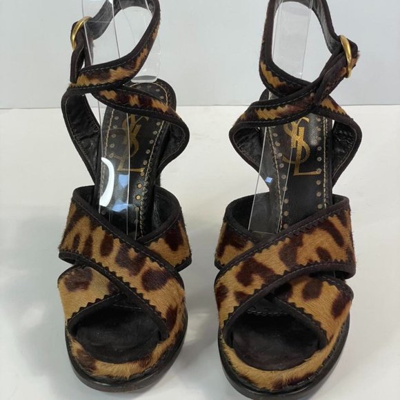 Stunning Beautiful Leopard Hairy Sandals - Picture 2 of 4